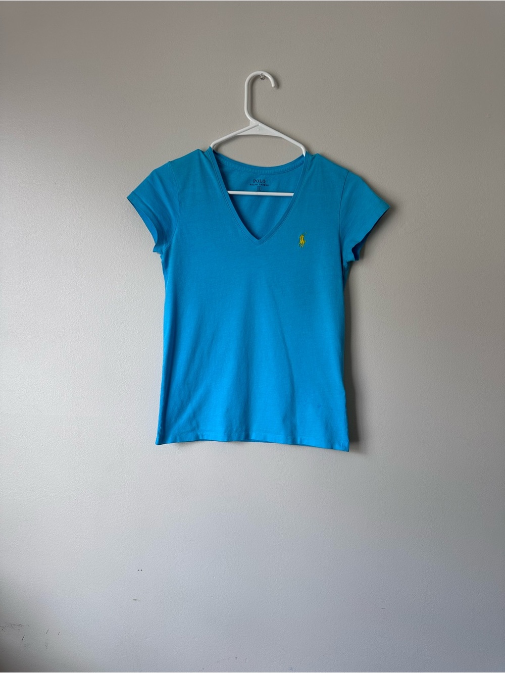 Polo by Ralph Lauren Women’s V-Neck Tee in Turquoise with Yellow Logo